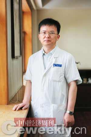 北京回龙观医院院长杨甫德