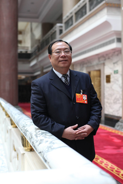 代表建议加大欠发达地区基础设施建设投入力度